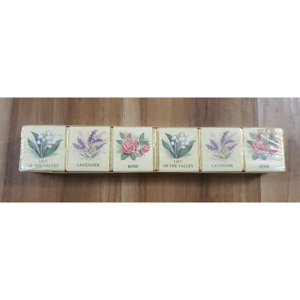 NEW Traditional Vintage Bath Cubes Finest Bath Cubes Nottingham England Floral